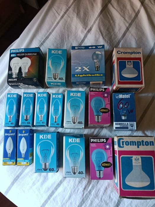 Várias lâmpadas tradicionais ( não são em Led ) vários formatos e potências, Desde 1€ , pagamento em numerário zona Lisboa