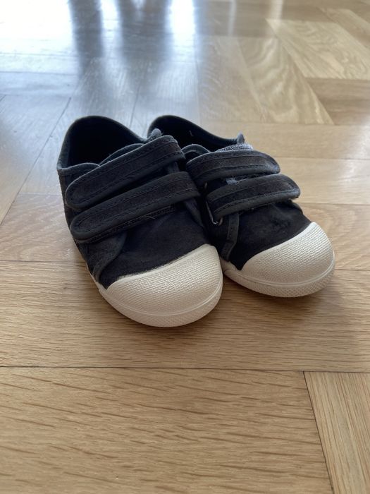 Szare trampki skorzane zara 22