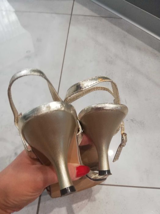 Buty bosaczki złote 36
