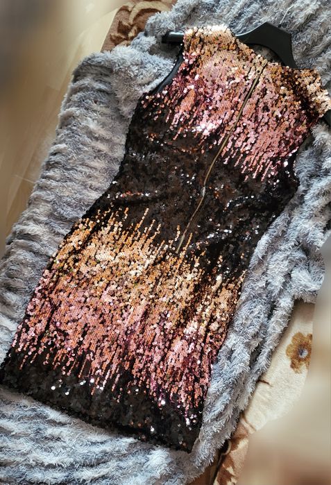 Sukienka cekinowa OMBRE