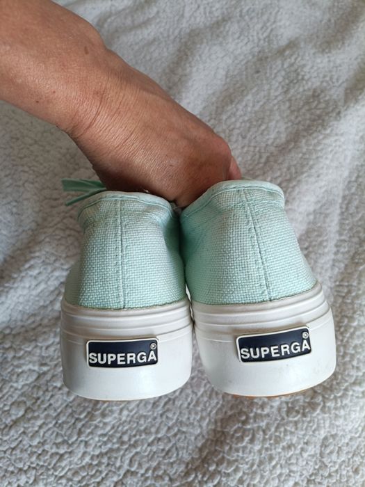 Sneakersy trampki koturn miętowy Superga rozm.38 płócienne