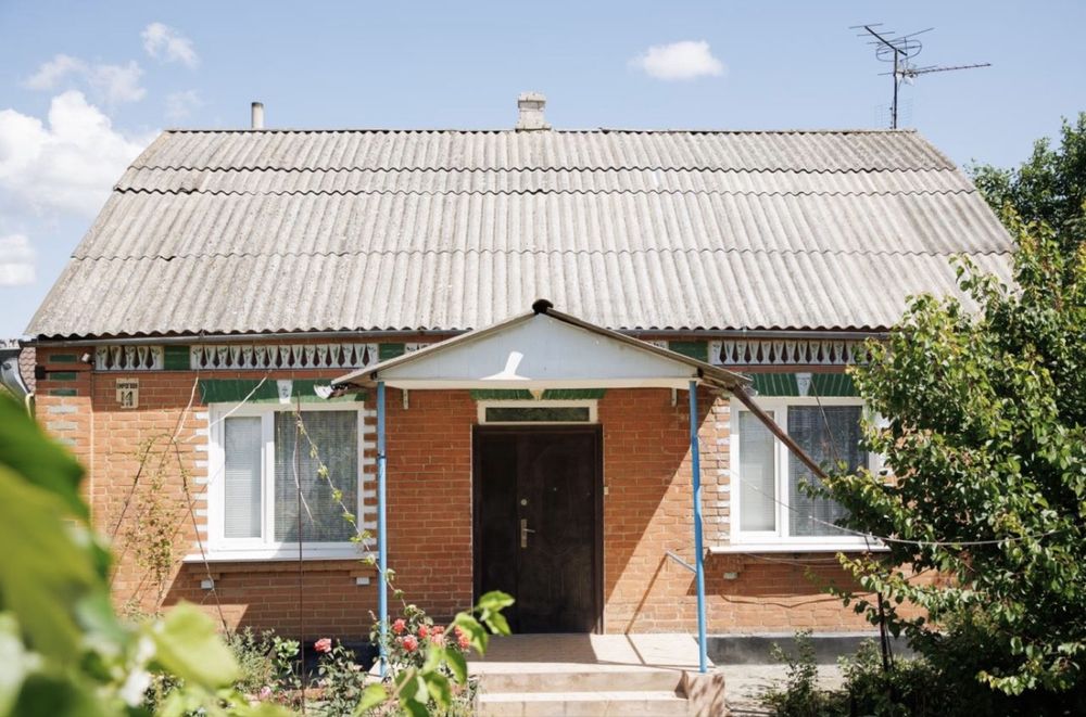 Продам цегляний будинок в затишному місці Тульчина