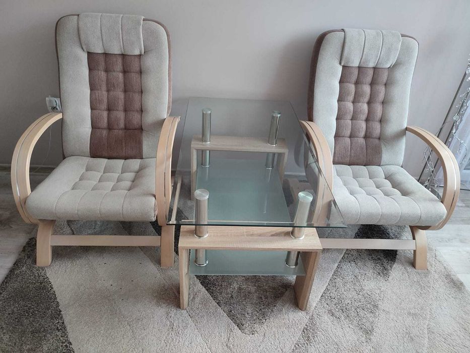 Zestaw Mebli: Dwa Fotele + Szklana Ława