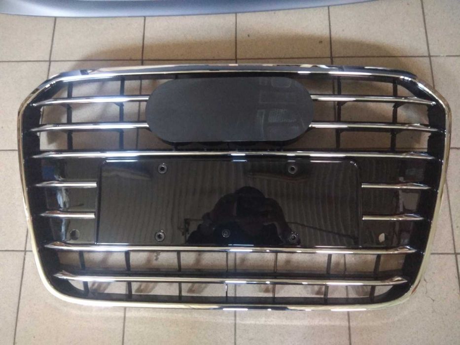 Бампер передній AUDI A6 C7 USA 2012- Решітка радіатора комплектний