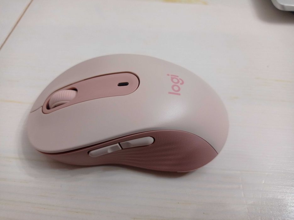 Myszka Logitech M650 różowa