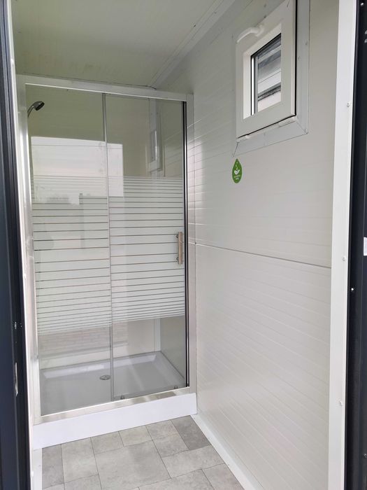 WC toaleta łazienka sanitarny pawilon kontener socjal natrysk prysznic