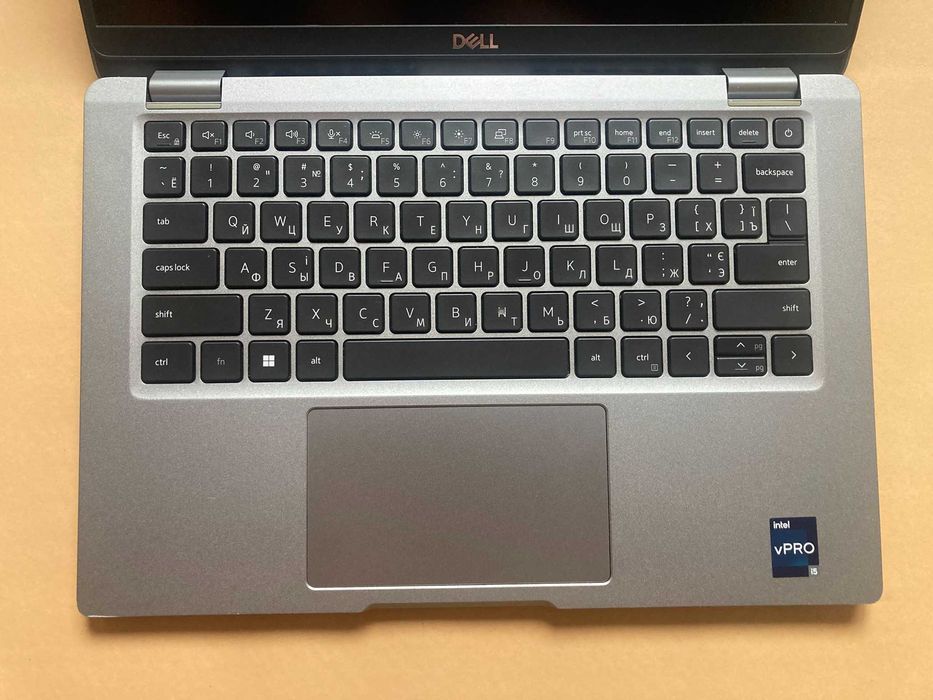Dell Latitude 5330 Core i5-1245u RAM 8Gb SSD 256Gb 1920x1080 IPS