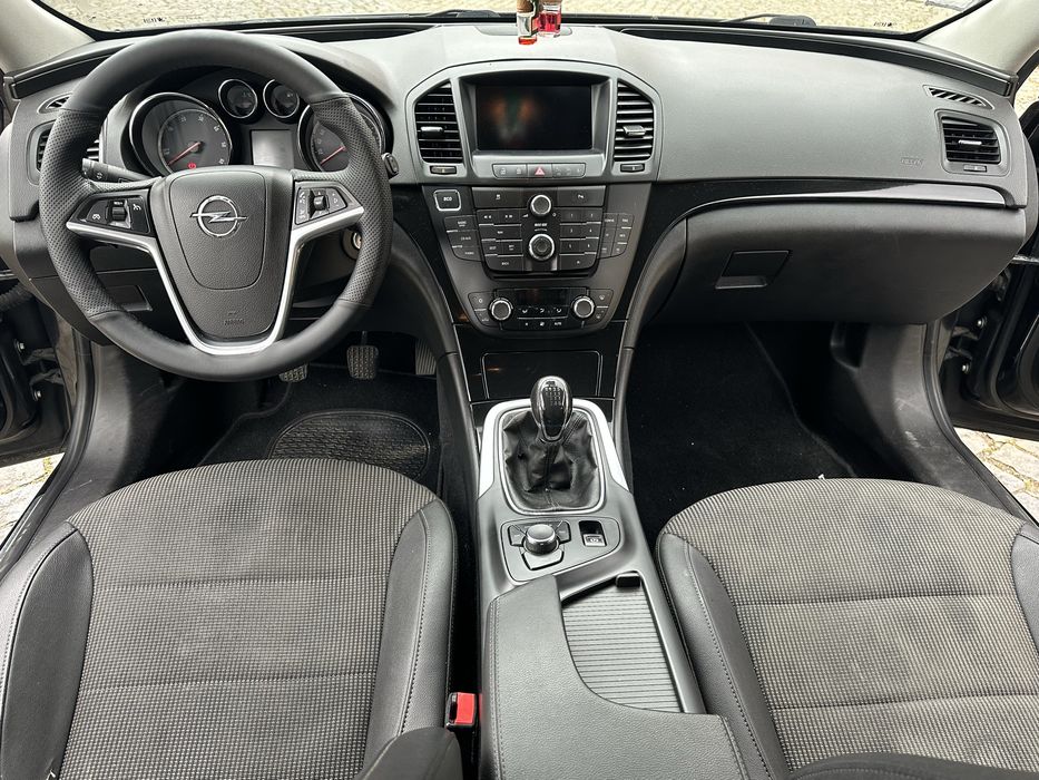 Opel Insignia , 2000diesel ,130cv, nacional 2012