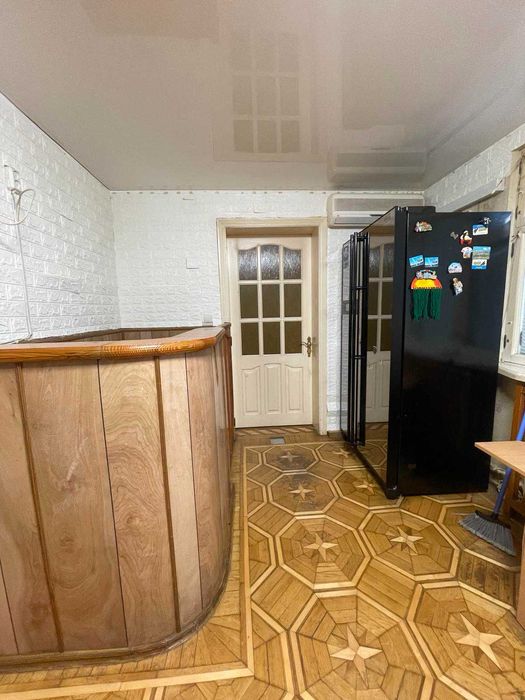 Продаётся просторная квартира   на  Черёмушках