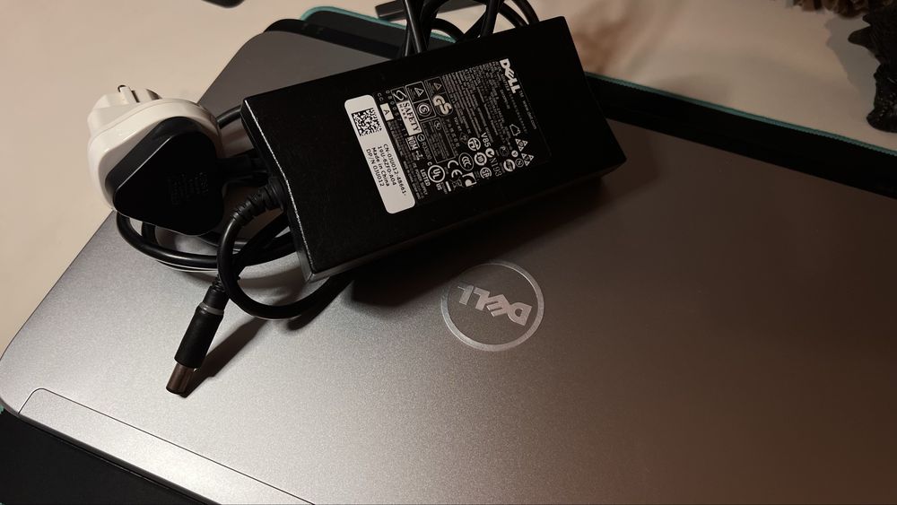 Portatil Dell XPS 15 L502X intel i5 2,40ghz 6Gb RAM Sem SSD/HDD