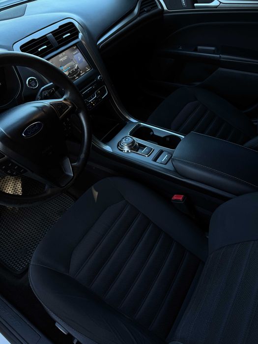 Ford Fusion 2017 2.5 Duratec AT (180 к.с.)