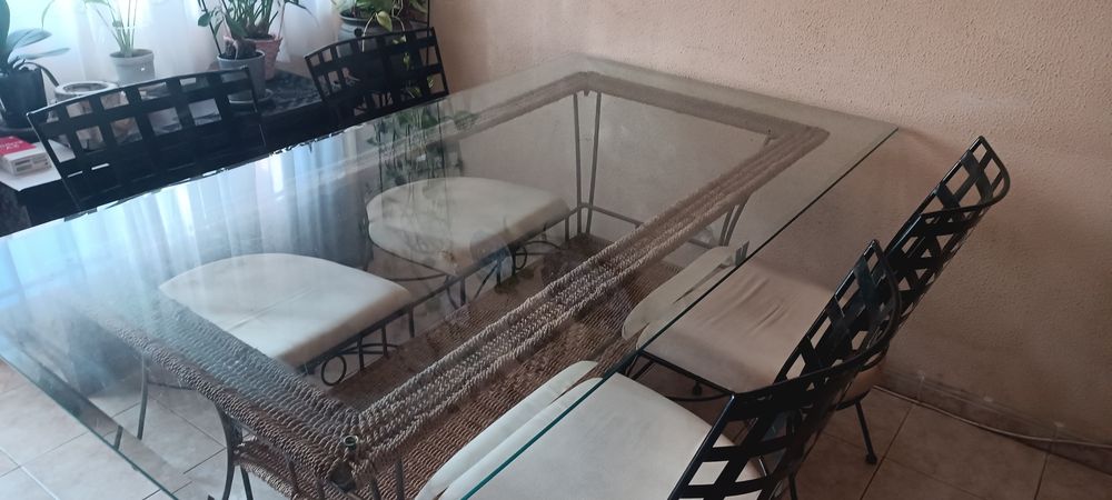Mesa de Vidro + 4 Cadeiras