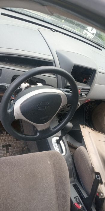 Разборка Suzuki Liana 1.6 M16A • 4x4 • Автомат
Розби