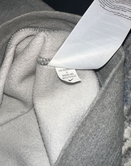 Кофта Nike з надписами на спині