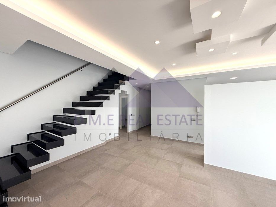 Moradia Moderna T6 em Castro Marim - Conforto, Espaço e Qualidade d...