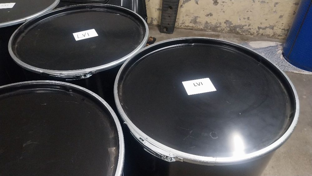 6 Barricas / Bidons 200L metal c/novos. Possibilidade de Entrega  a combinar