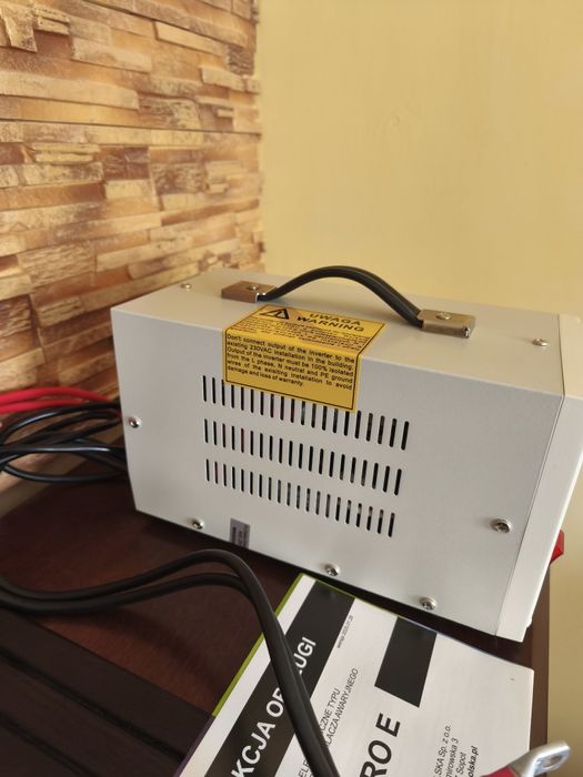 ДБЖ Volt Polska Sinus PRO 1000E 12V220V.