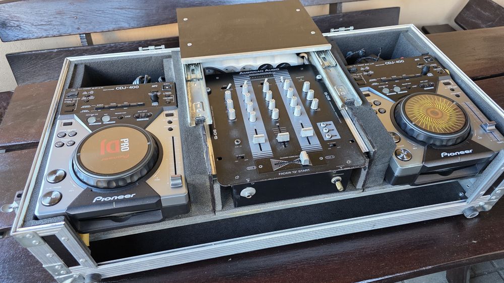 Pioneer CDJ 400 american audio