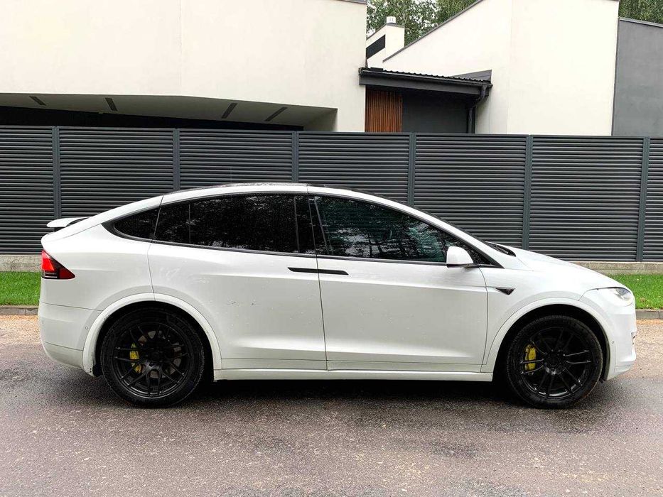 Tesla Model X 2016 90D