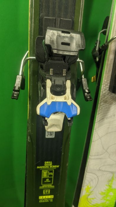 Скітур комплекти 177 і 184 см+ пінові кріплення + камус