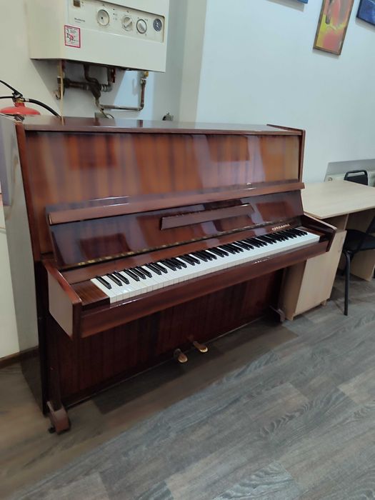 Фортепіано "Україна"