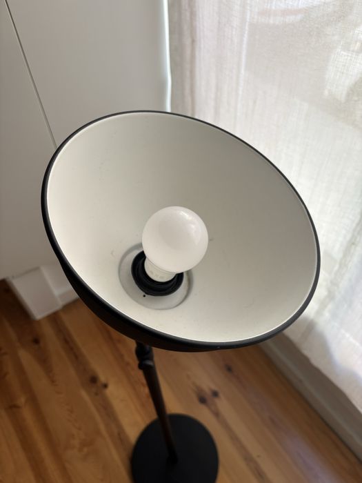 Candeeiro preto Ikea