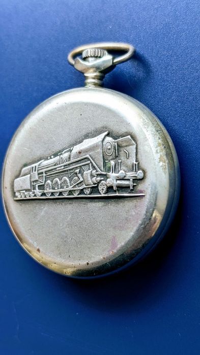 Карманные часы Молния паровоз