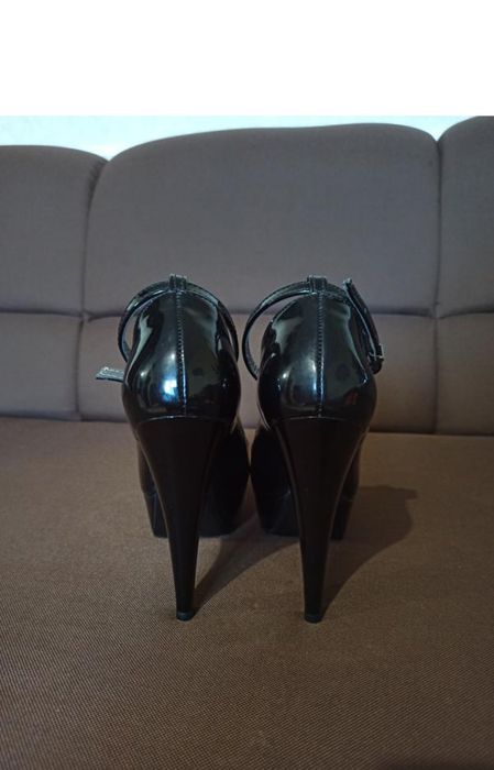 Туфлі жіночі р. 35