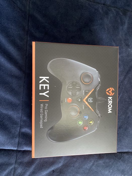 Comando de jogos gamepad da Krom