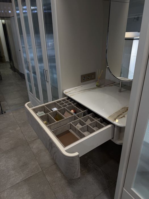 Дизайнерська гардеробна від Maestro Kitchen