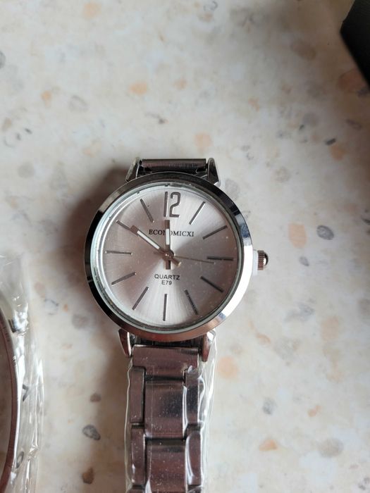 Zegarek z bransoletka, zestaw