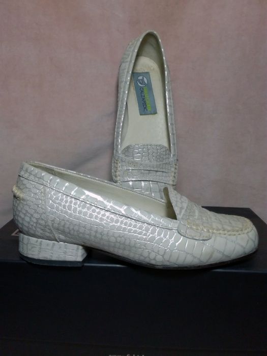 Кожаные лоферы туфли балетки нубук рептилия
