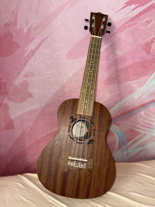 Укулеле Flight (деревянная) + чехол