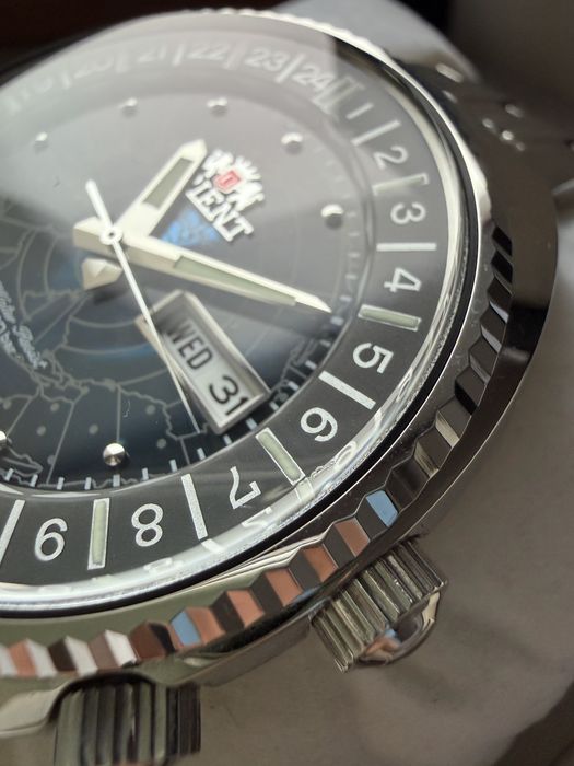 Zegarek Orient World Map Revival RA-AA0E03L19B  niebieski