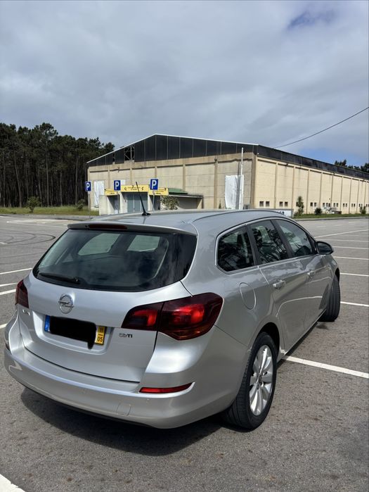 Opel Astra Sports Tourer — fotografia 3