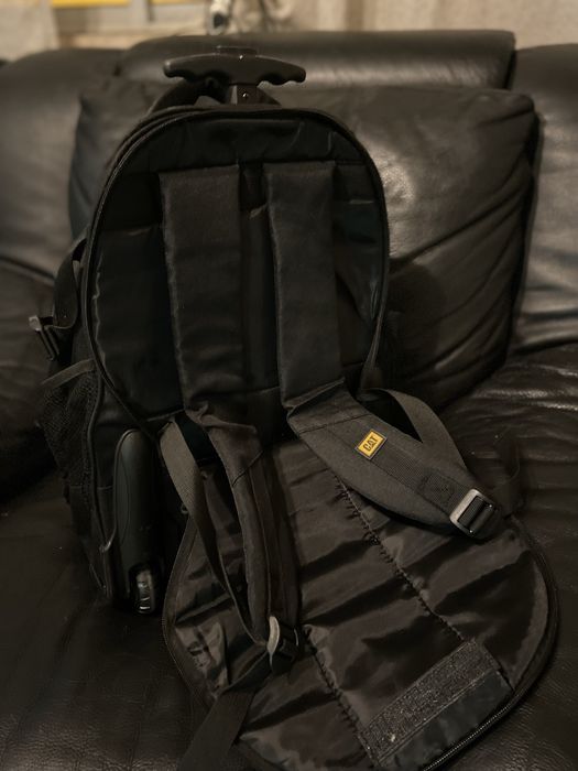Mochila Cat com rodinhas