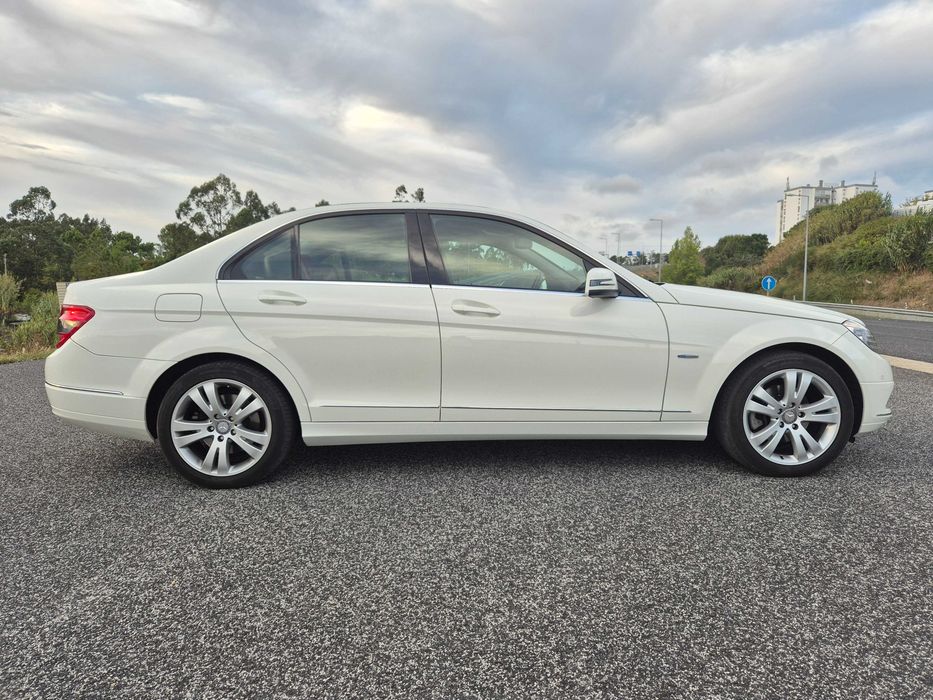 Mercedes Benz C 220 Avantgarde Blue Efficiency com 108000 km