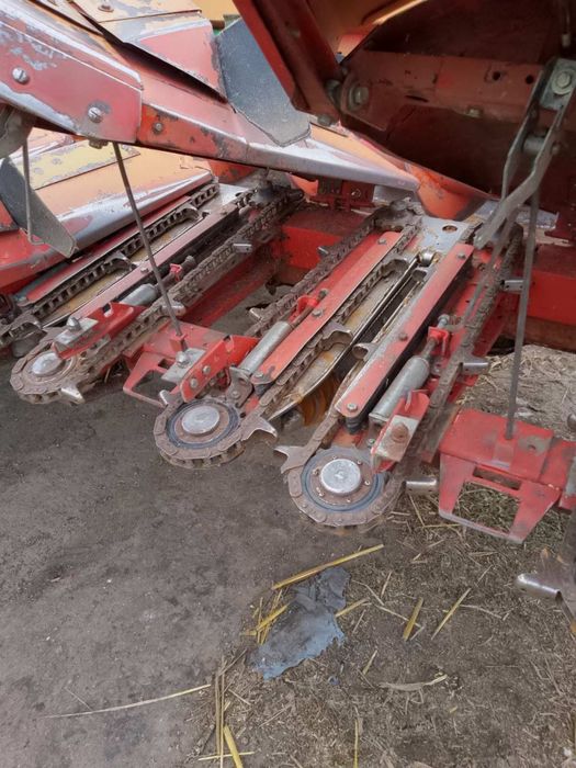 Жатка кукурудзяна OROS