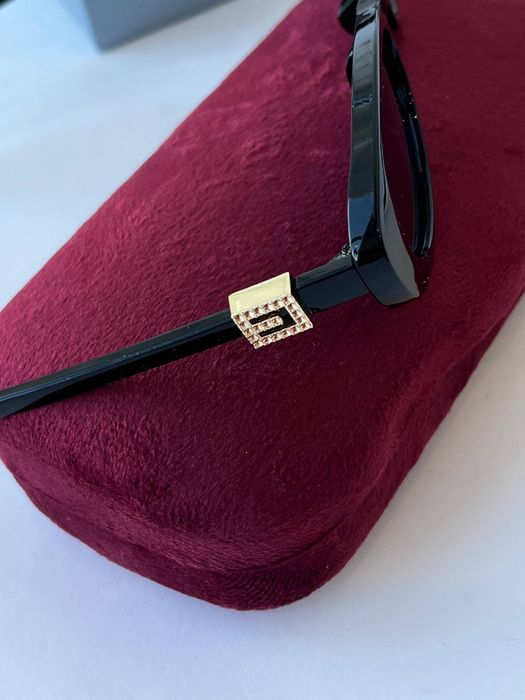 Окуляри чорні  GUCCI гуччі жіночі сонцезахисні