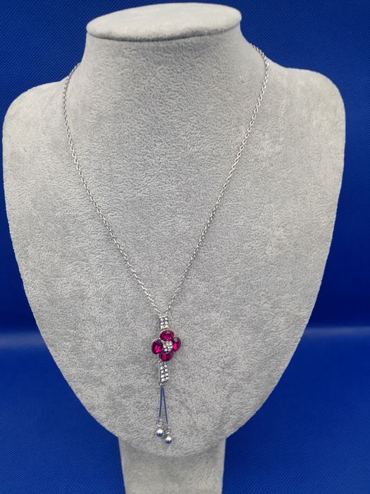 Naszyjniczek różowy kwiatek