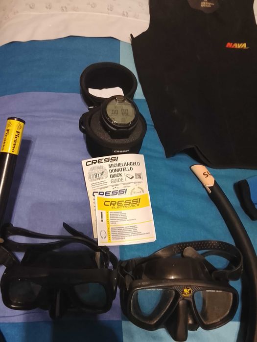 Diverso Material de mergulho