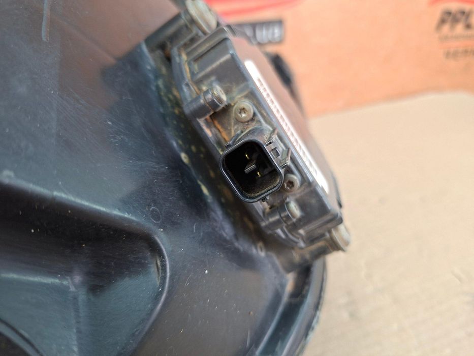 Honda Civic VIII UFO 2005-2011 Фара передняя левая 33151-SMG-G123-M1