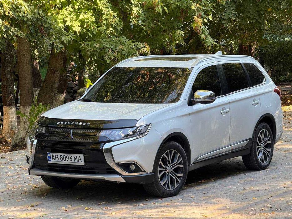 Mitsubishi Outlander 3