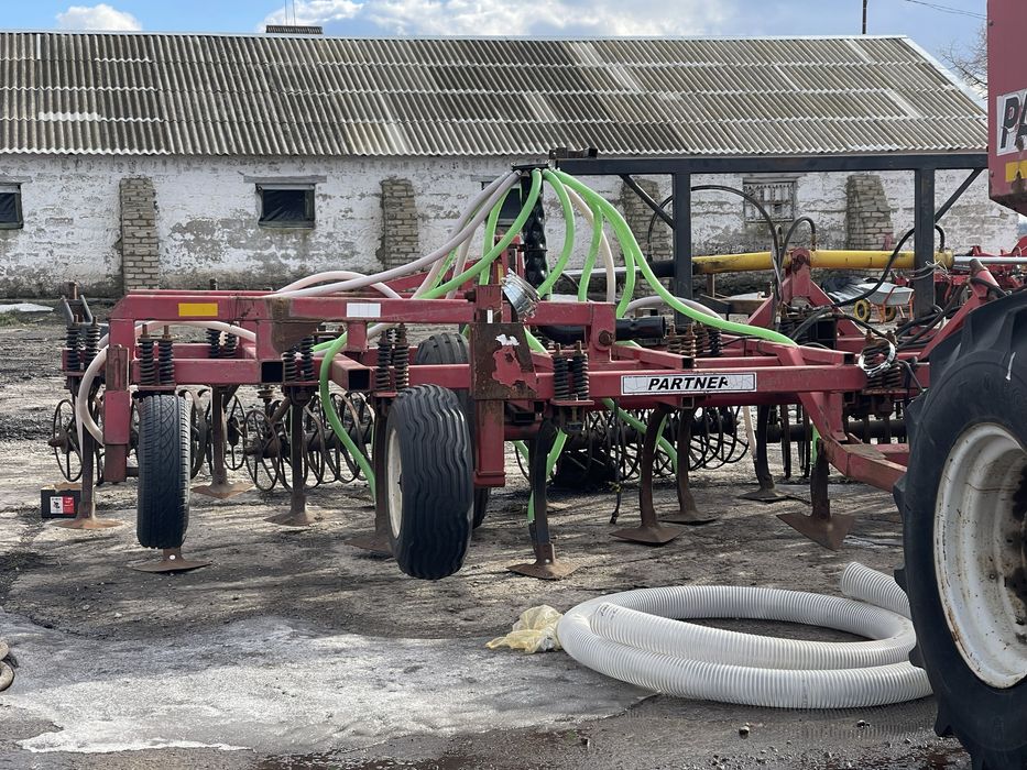 Сівалка суцільного висіву ПАРТНЕР 8м