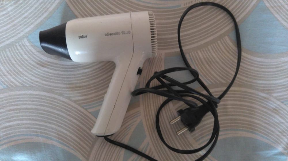Фен Braun Silencio 1200
