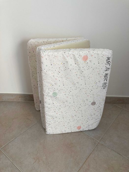 Cama Viagem Jané ótimo estado, com colchão suplementar, muito compacto