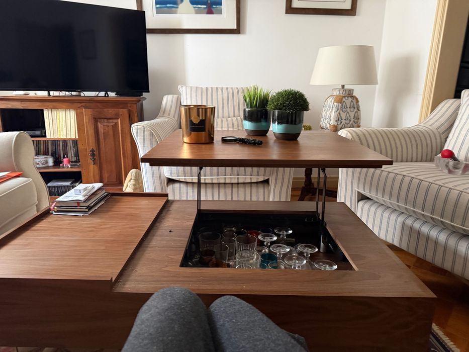 Mesa de centro em madeira