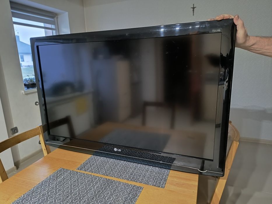Telewizor 42 LG Full HD