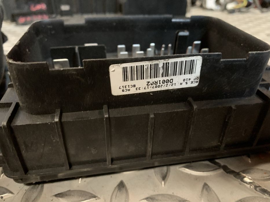 Caixa de fusiveis seat leon 1p