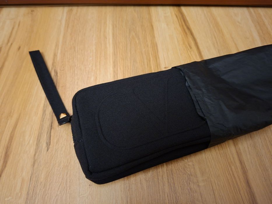 Kosmetyczka Valentino czarna kolor czarny black small pouch